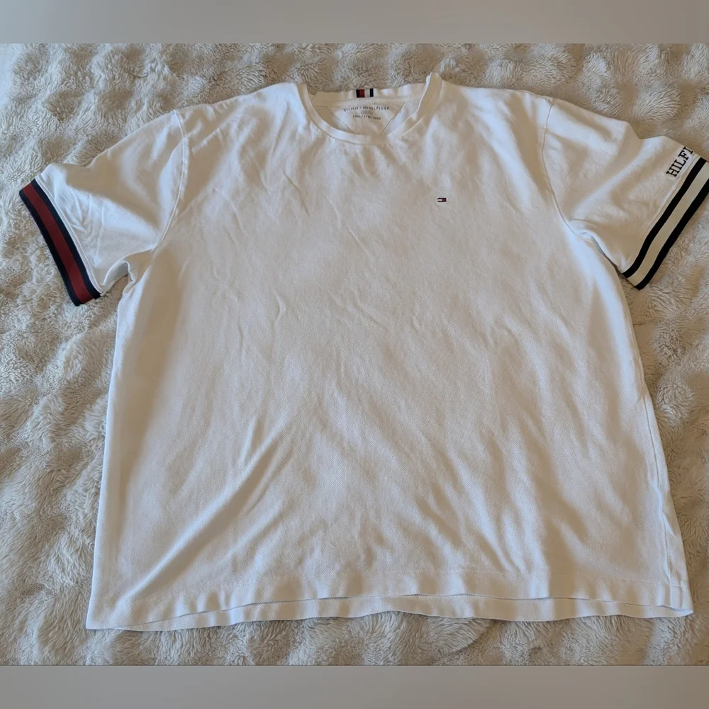 Tommy Hilfiger White Short Sleeve Tee - Picture 2 of 7